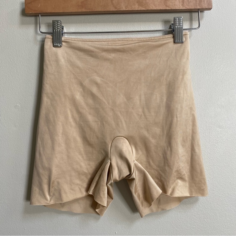SPANX Nude Shaping Boy Short Panty Size Small